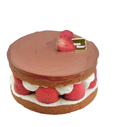 Choco-Strawberry Pudding Cream Cake 巧克力草莓布丁奶油蛋糕